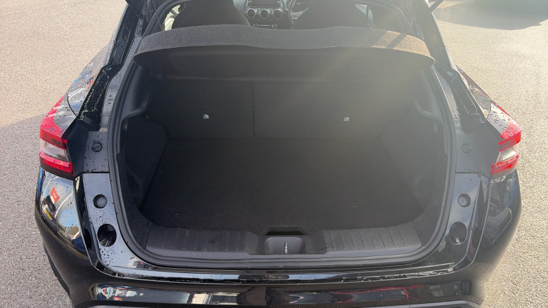 Nissan Juke 1.0 DiG-T 114 N-Connecta 5dr Petrol Hatchback